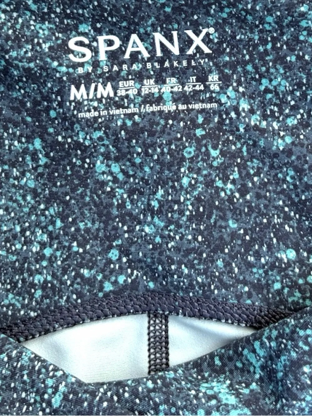 SPANX High-Waisted Leggings – Speckled Emerald Green Print – Size M - EUC
